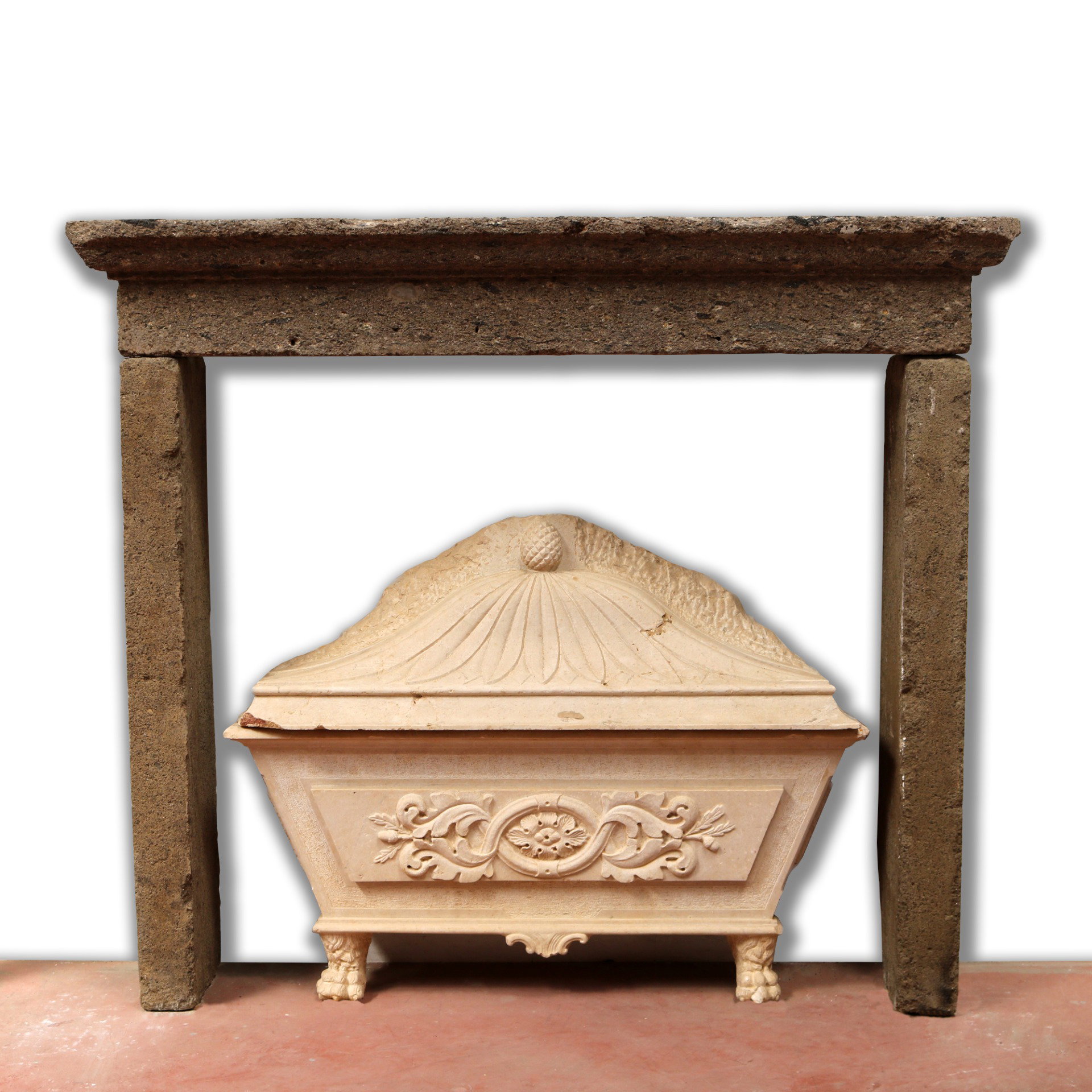 Chimenea antigua de piedra, cm 145x126 h. Época 1800.